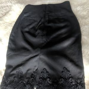 Arden B. Pinstripe & Lace Pencil Skirt- Size 4